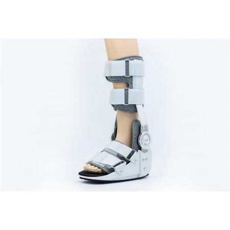 Hinged walking boot for palntar fasciitic